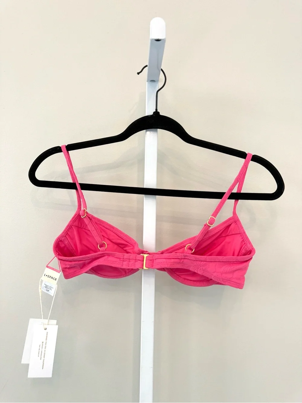 L*Space Missy Bikini Top Pink Textured Underwire Size S NWT